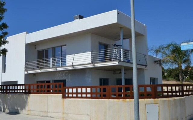 Villa Ardia - 50 Metres From the Beach