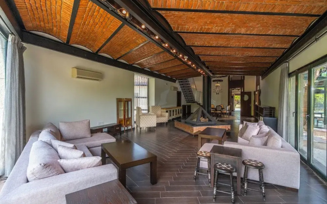 Cottage House - Adult Only