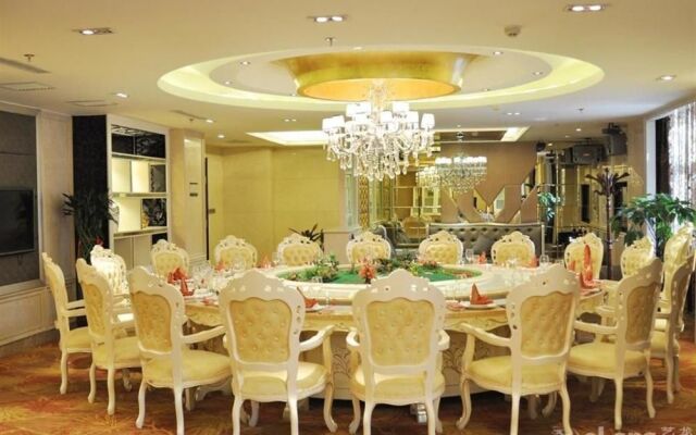 Yinchuan Juli Six Red Hotel