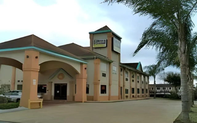 Scottish Inn & Suites - Hobby Airport