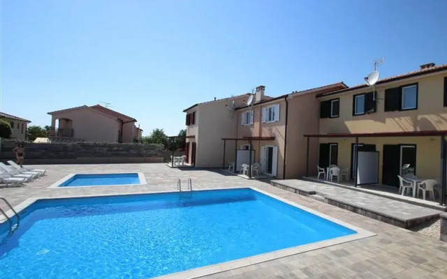 Jana Residence