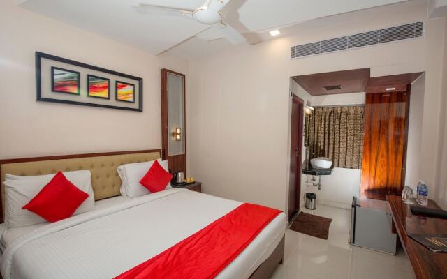 OYO 14759 Hotel President