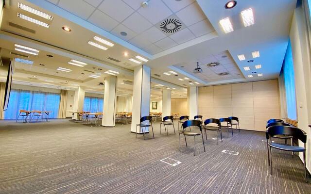 Best Western Green Hill Hotel