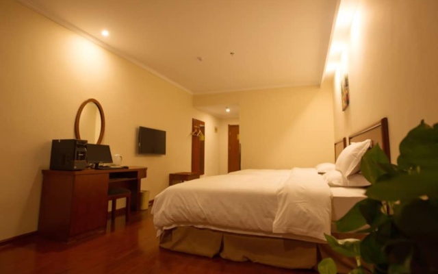GreenTree Inn Chizhou Changjiang Middle Road Shangzhidu Commerce Square Express Hotel – Guest Rooms – Chizhou
