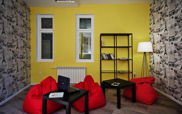 Maxi House Hostel (Макси Хаус)