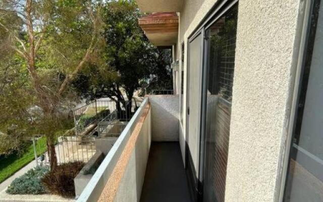 Supreme 2BD/3BA Condo - Los Angeles