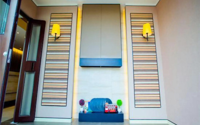 HomeinnPlus (Hohhot Fengzhou Road)