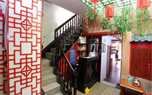 Yangshuo Jiangbian Inn