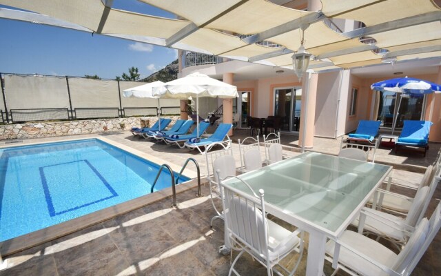 KAL1100 Villa Yonca 5 Bedrooms