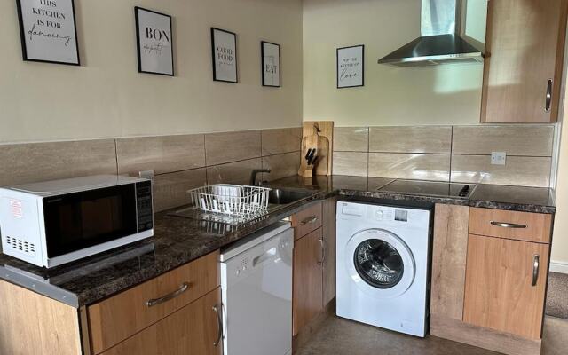 Lovely 2-bed Apartment in Stroud