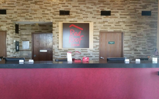 Coratel Inn & Suites by Jasper Park City - Wichita North