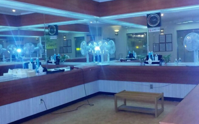 Kyungha Spa Hotel