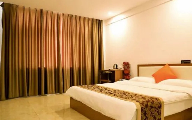 Hua Ting Apartment Hotel