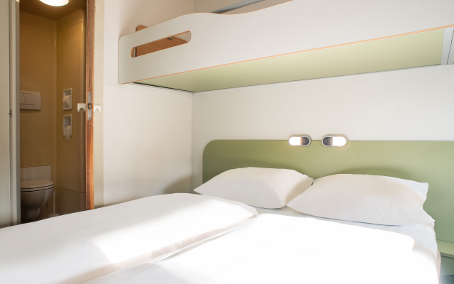 B&B HOTEL Rostock-Broderstorf