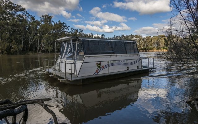 Moama on Murray River Cruisers