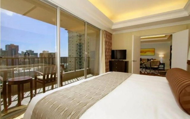 Club Wyndham Royal Garden at Waikiki