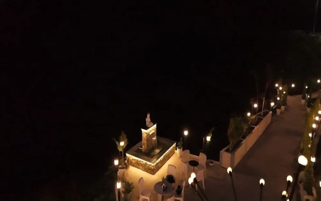 Yashasvi Himalayan Resort