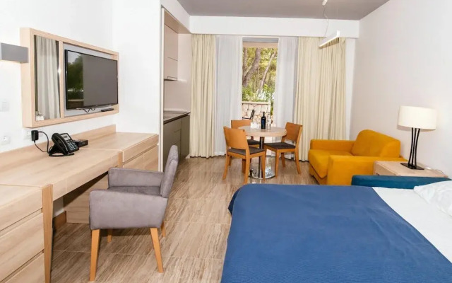 Zaton Apartment With Shared Pool