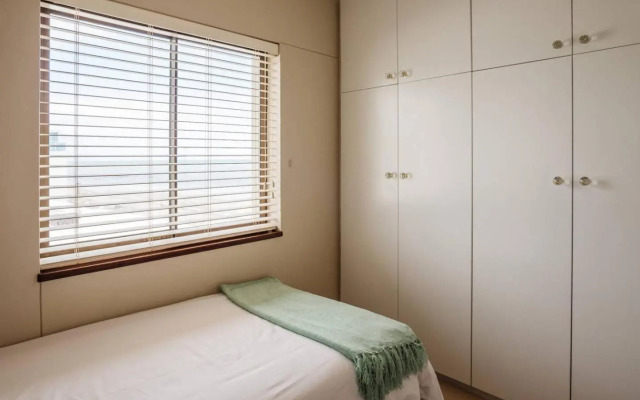 Luxurious Beach Front