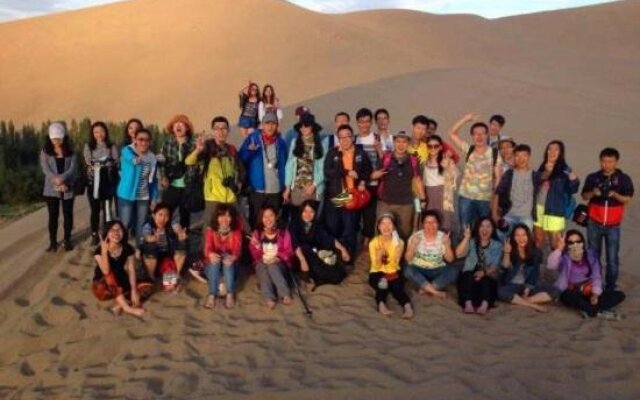 Datang Purple Camel Hostel Dunhuang