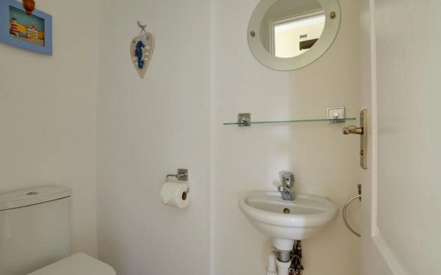 Holiday Home Bluejay