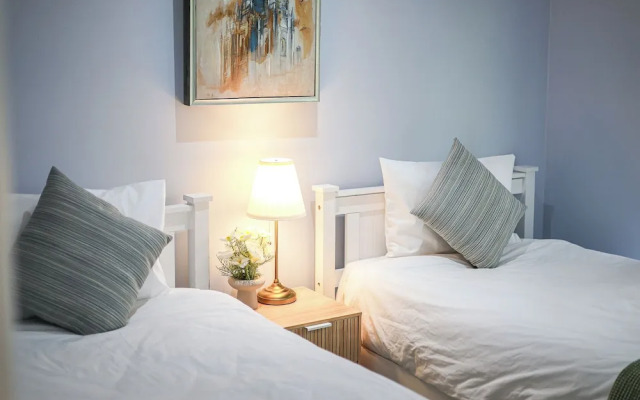 StayAU Gorgeous 5BR BBQ Home Geelong