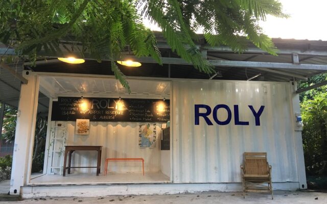 Roly Airport Residence