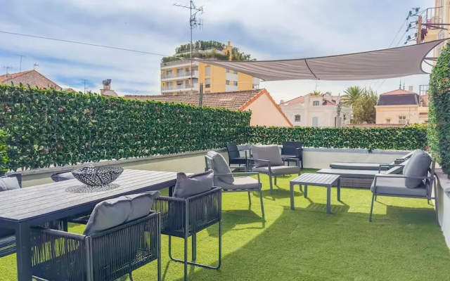 100 Le Riviera in Cannes