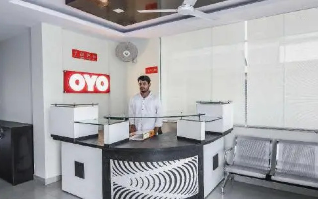 OYO Flagship 70205 Hotel Rock On