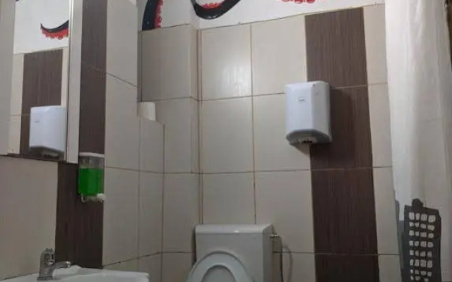 FreeBorn Hostel