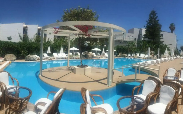 Palm Beach Hotel - Adults only