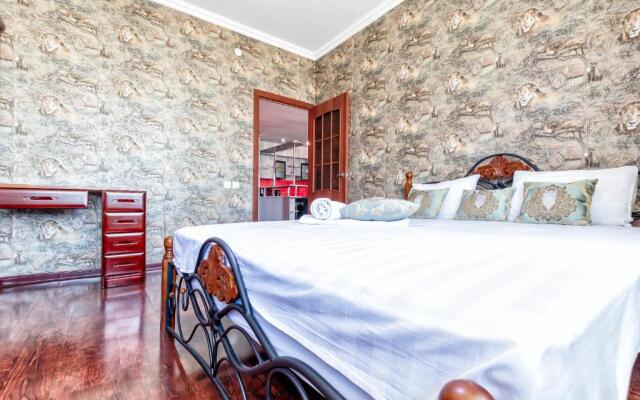Spacious 3Br Apt With A View