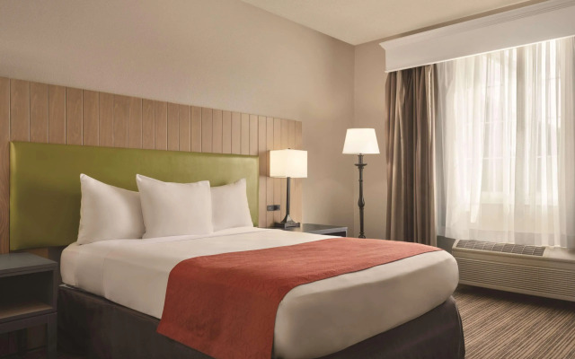 Country Inn & Suites by Radisson, Eagan, MN