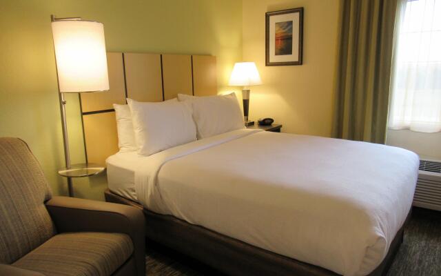 Candlewood Suites Lake Mary, an IHG Hotel