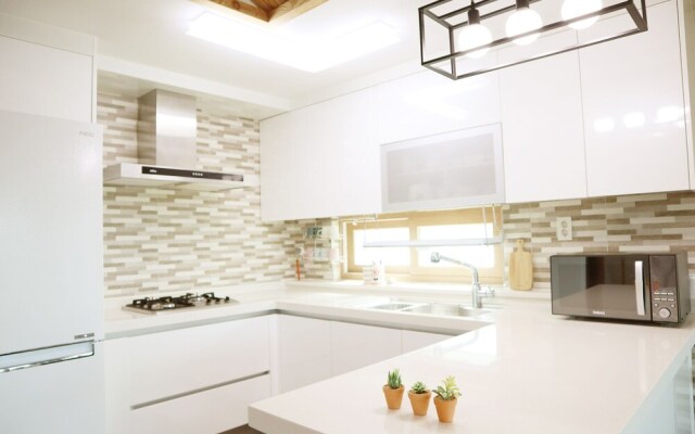 Pyosun Haevichi Pension