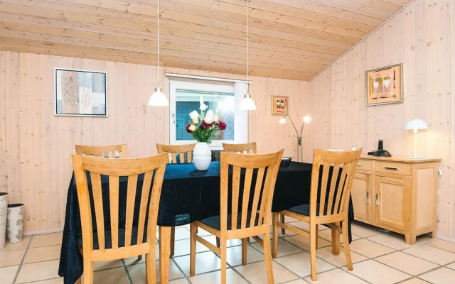 6 Person Holiday Home in Oksbol-by Traum