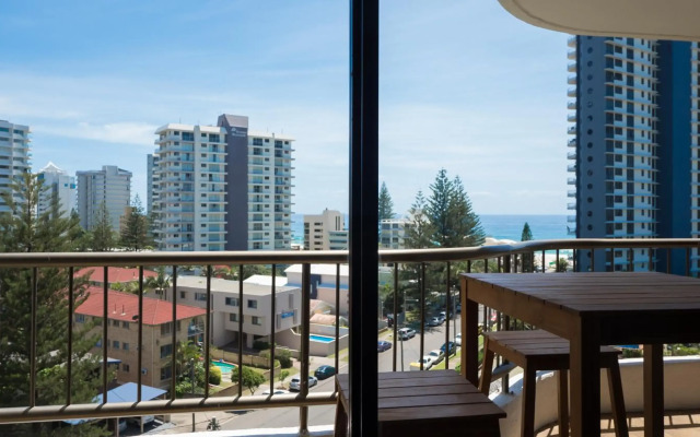 Alexander Holiday Apartments