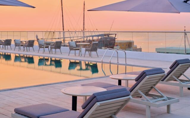 Arabella Beach Hotel Kuwait, Vignette Collection by IHG