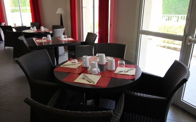 Appart'Hotel Garden & City Rousset
