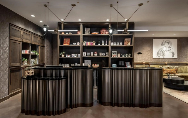 Yours Truly DC, Vignette Collection by IHG