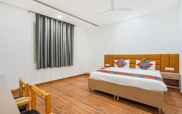 Fabhotel Wamson