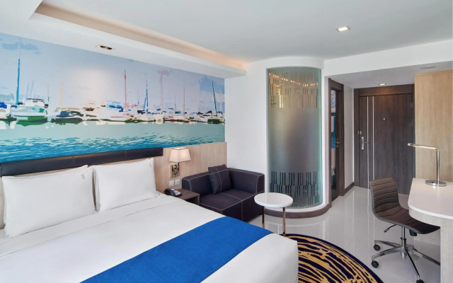 Flipper Lodge Hotel