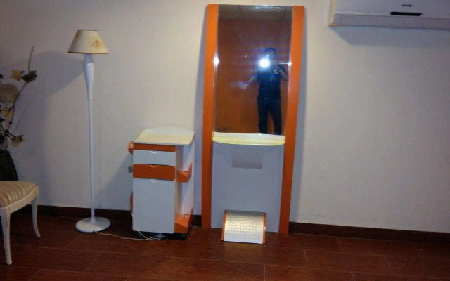 OYO 117 Majestic Hotel
