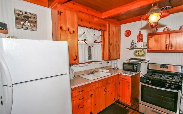 1668 - Finch Nest by RedAwning