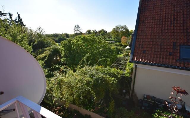 Tolstov-Hotels Generous 3 Room Apartment