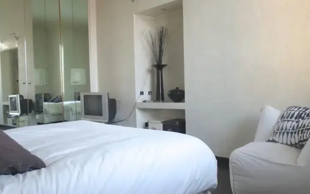 Temporary House - Luxury Farini