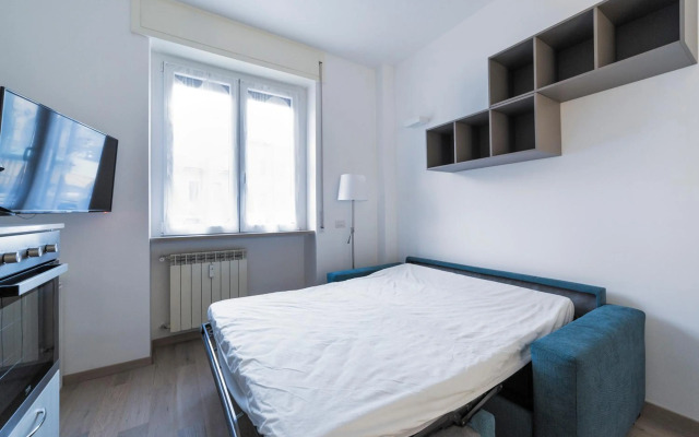 Milano Cosy APT with Balcony!