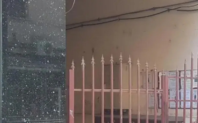 Top Center Apartment 4