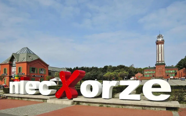 Comfortable Holiday Homes With Jacuzzi, Niechorze