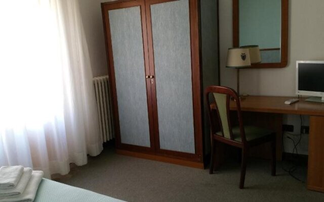 Hotel Redi